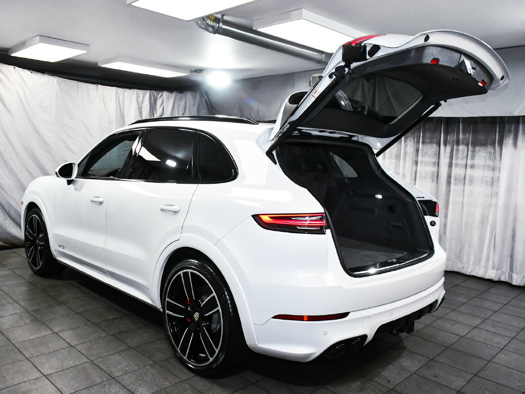 Used 2021 Porsche Cayenne GTS w/ Premium Package Plus AWD/4WD image 67