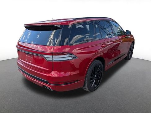 Used 2026 Lincoln Aviator Reserve AWD/4WD image 5