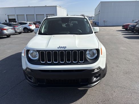 Used 2018 Jeep Renegade Latitude image 8