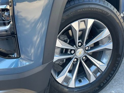 Used 2025 Chevrolet Equinox LT image 8