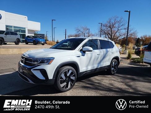 Certified 2024 Volkswagen Taos SEL image 1
