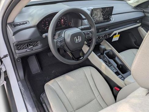 New 2025 Honda Accord SE image 3