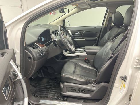Used 2014 Ford Edge Limited w/ Equipment Group 301A AWD/4WD image 3