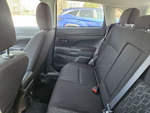Used 2024 Mitsubishi Outlander Sport LE image 10