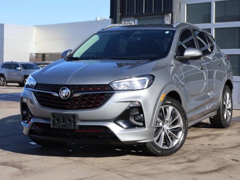 Used 2023 Buick Encore GX Select w/ Sport Touring Package image 3