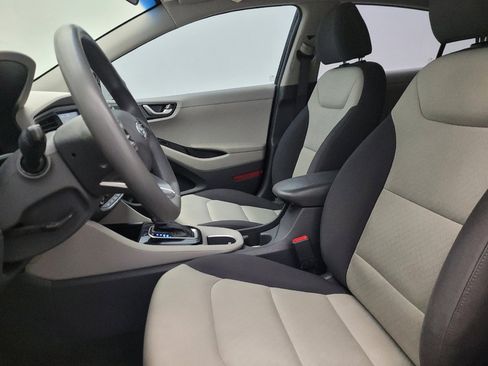 Used 2018 Hyundai Ioniq Blue FWD image 17