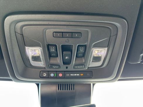 Used 2024 Chevrolet Silverado 3500 High Country w/ High Country Premium Package image 14