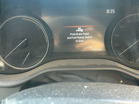 Used 2023 Toyota Sienna Platinum AWD/4WD image 12