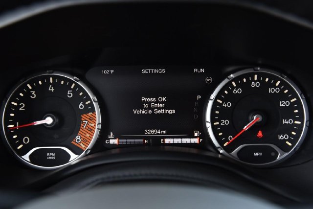 Used 2022 Jeep Renegade Altitude w/ Convenience Group AWD/4WD image 11