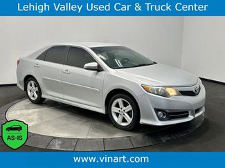 Used 2014 Toyota Camry SE video 1