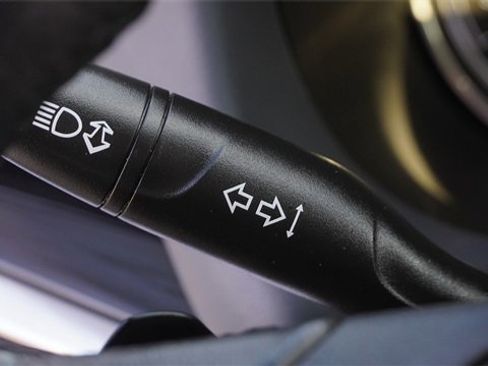 Used 2021 Buick Enclave Essence w/ Sport Touring Edition image 32