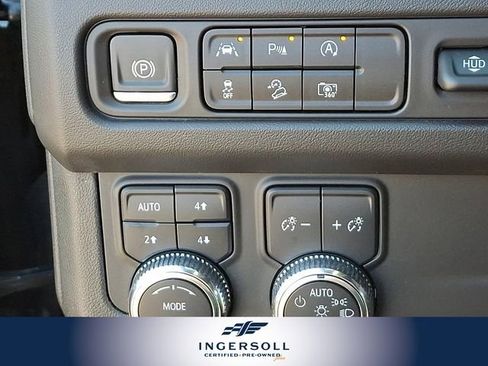 Used 2024 GMC Yukon XL AT4 image 28