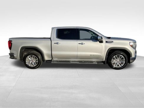 Used 2020 GMC Sierra 1500 SLT RWD image 4