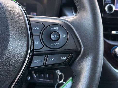 Used 2020 Toyota Corolla SE w/ Carpet Mat Package (TMS) image 26