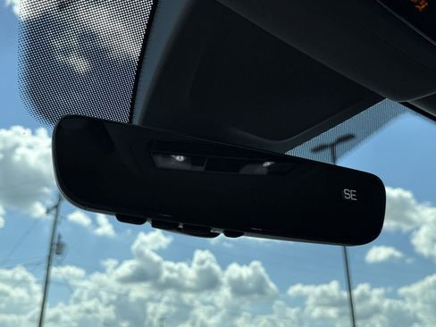 New 2026 Volkswagen Atlas SE image 22