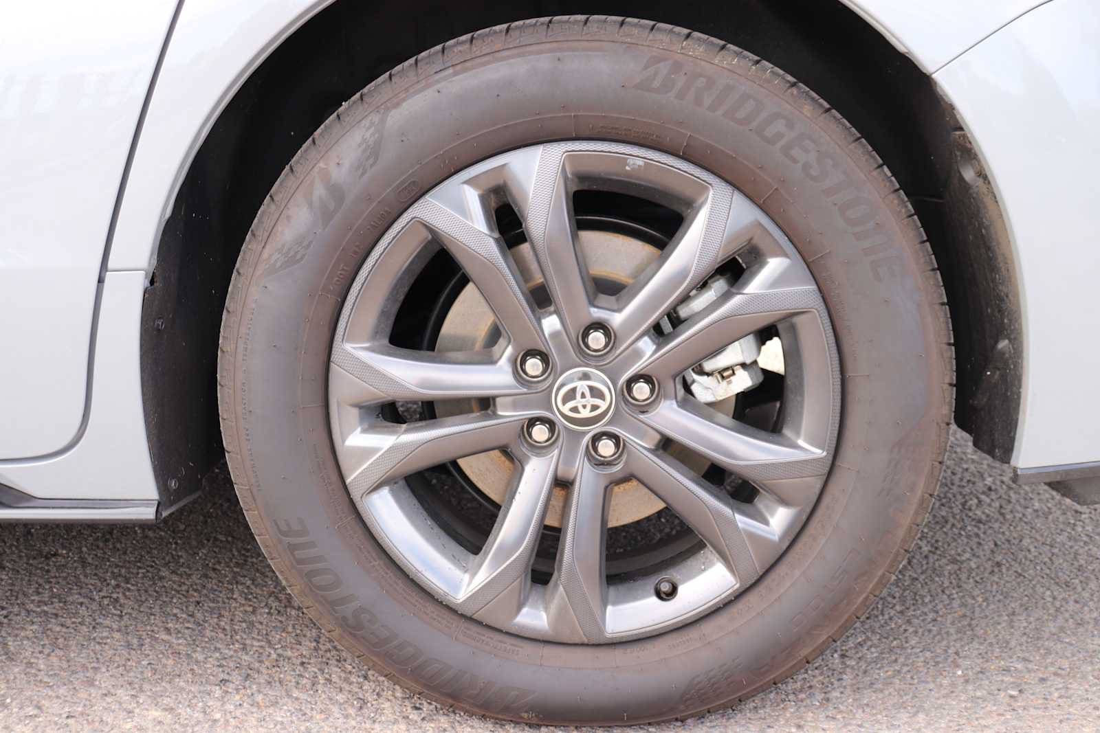 Certified 2026 Toyota Sienna XSE AWD/4WD image 9