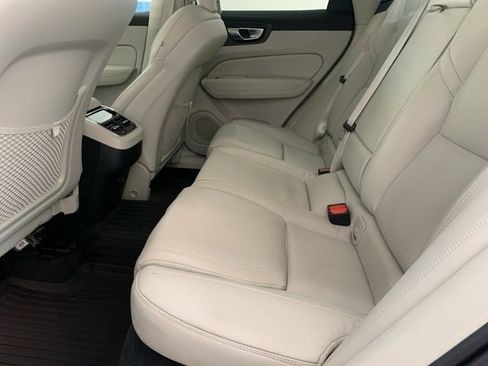 Certified 2022 Volvo XC60 B6 Inscription w/ Advanced Package image 8