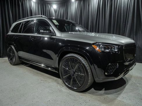 New 2026 Mercedes-Benz Maybach GLS 600 4MATIC image 3