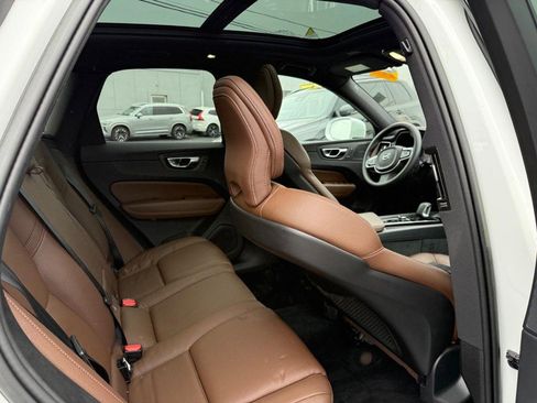 Certified 2023 Volvo XC60 B5 Plus image 11