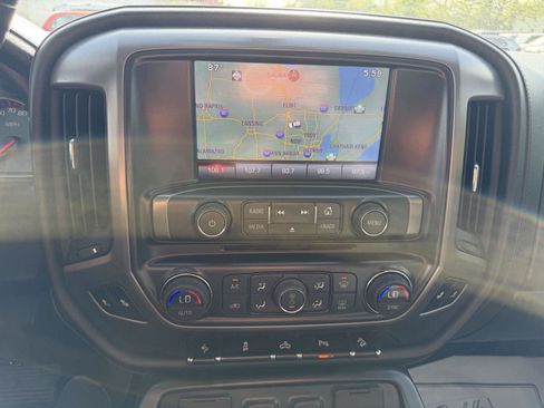 Used 2015 GMC Sierra 1500 SLT w/ All-Terrain Package AWD/4WD image 18