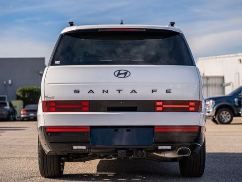 Used 2025 Hyundai Santa Fe Calligraphy w/ Tow & Go Package image 6