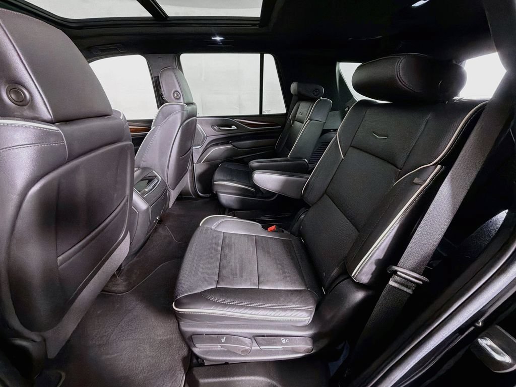 Used 2022 Cadillac Escalade Premium Luxury w/ Touring Package AWD/4WD image 25
