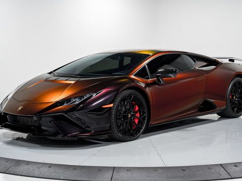 Used 2024 Lamborghini Huracan Tecnica RWD image 7
