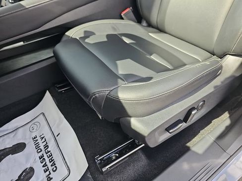 Used 2025 Nissan Murano SL AWD/4WD image 34