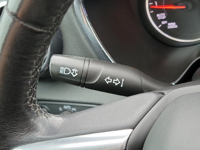 Used 2020 Chevrolet Blazer LT FWD image 17