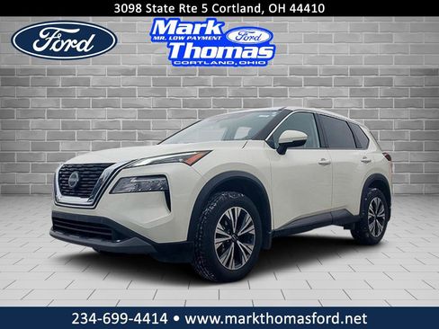 Used 2023 Nissan Rogue SV image 1