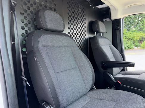 Used 2025 RAM ProMaster 2500 w/ U-Haul Equipment Group FWD image 16