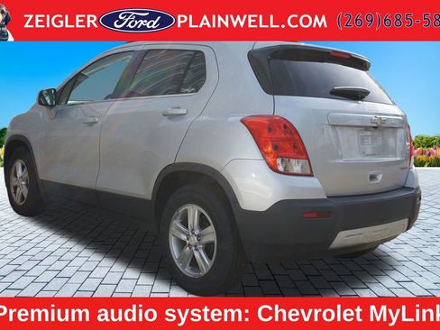 Used 2016 Chevrolet Trax LT FWD image 3
