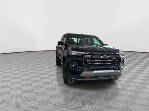 New 2025 Chevrolet Colorado Z71 w/ Technology Package image 3