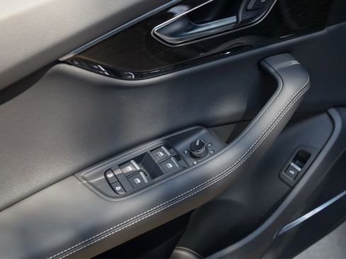 New 2026 Audi Q8 Premium Plus image 18