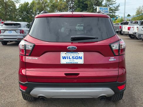 Used 2018 Ford Escape SE AWD/4WD image 8