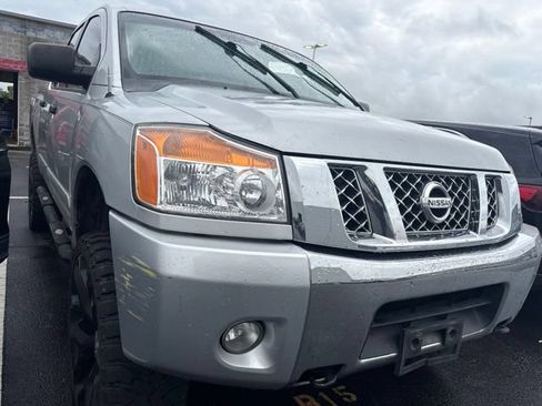 Used 2012 Nissan Titan SV w/ SV Value Truck Pkg AWD/4WD image 3