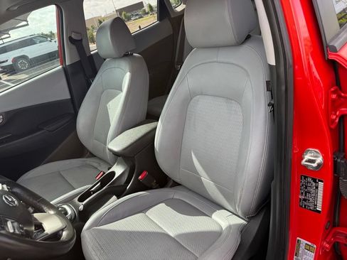 Used 2019 Hyundai Kona Ultimate FWD image 14