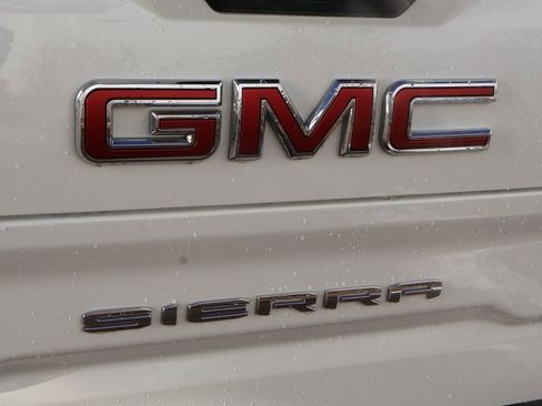 Certified 2023 GMC Sierra 1500 SLT w/ SLT Premium Package image 24