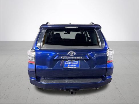 Used 2021 Toyota 4Runner SR5 AWD/4WD image 7