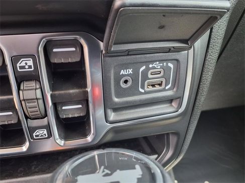 New 2025 Jeep Wrangler Sahara image 8