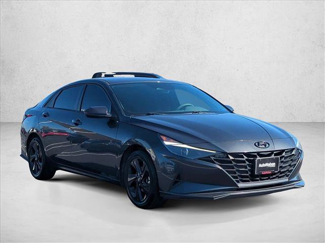 Used 2021 Hyundai Elantra SEL w/ Cargo Package FWD image 3
