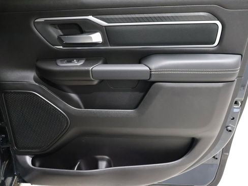 New 2026 RAM 1500 4x4 Crew Cab image 11