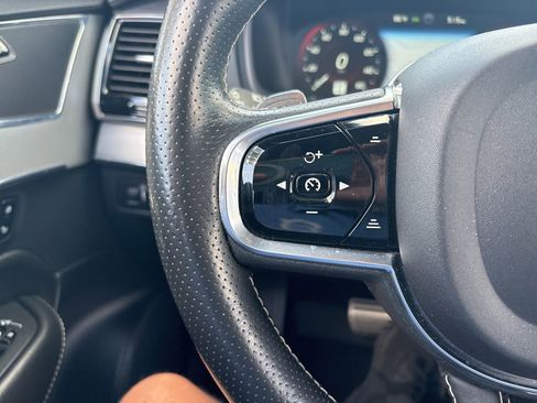 Used 2017 Volvo XC90 T5 R-Design w/ Vision Package image 23