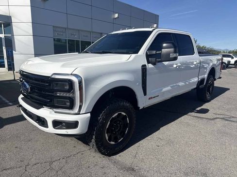 Used 2025 Ford F350 Platinum w/ Tremor Off-Road Package AWD/4WD image 2