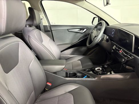 New 2026 Kia Niro Wind FWD image 14