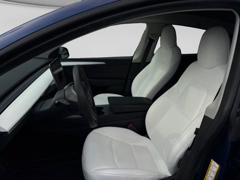 Used 2022 Tesla Model Y Long Range AWD/4WD image 9