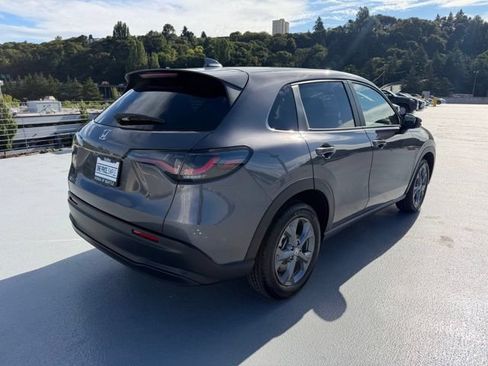 Certified 2026 Honda HR-V LX image 7