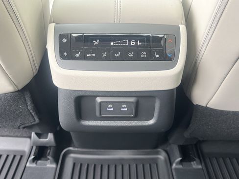 New 2026 Nissan Pathfinder SL FWD image 18