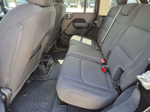 Used 2023 Jeep Wrangler Sport S image 18