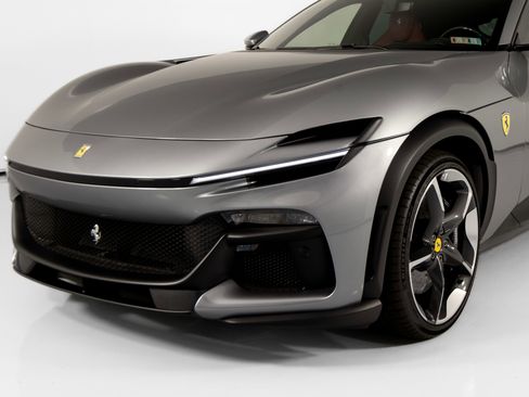 Certified 2023 Ferrari Purosangue image 10